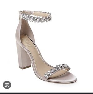 Jewel Badgley Mischka Mayra Silver Block Heel Bling Crystals Formal Sandal 7.5